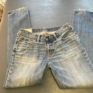 Women’s Blue Jeans Abercrombie & Fitch 30/32.